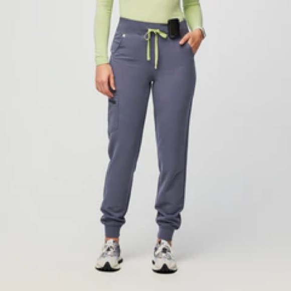 Figs Pants - women's Space Navy Zamora High Waisted 2.0 - Jogger Scrub Pants - M / Space Navy